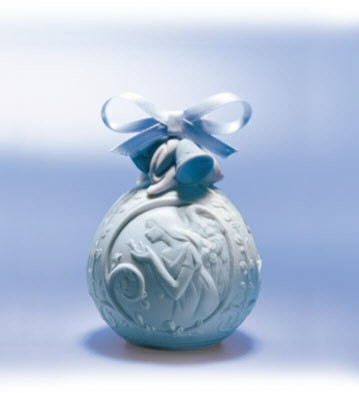 2001 CHRISTMAS BALL by Lladro Image is watermarked for copyright protection and is not present on the actual art work.