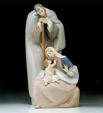 Blessed Family 1986-98 by Lladro Image is watermarked for copyright protection and is not present on the actual art work.