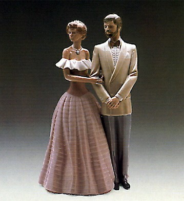 An Evening Out 1988-91 by Lladro Image is watermarked for copyright protection and is not present on the actual art work.