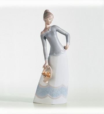 SERENA by Retired Lladro Image is watermarked for copyright protection and is not present on the actual art work.