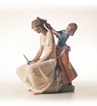 Lladro Little_hairdresser_2001-03&nbsp;2430M. 