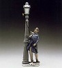 Lladro&nbsp;Lamplighter