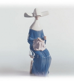 Lladro TIME TO SEW (BLUE)-5501.