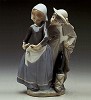 Little Couple Kissing 1972-89 by Lladro