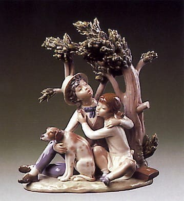 Lladro Looking For Refuge 01004891 Porcelain Figurine