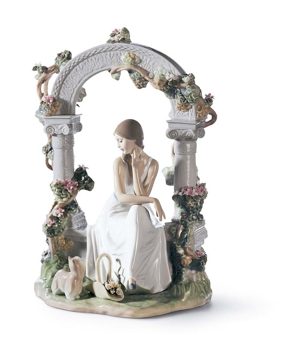 Lladro TRANQUILITY Porcelain Figurine