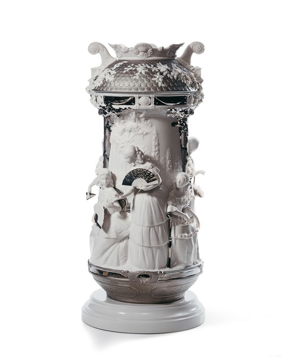 Lladro Ladies in Garden Vase Limited Edition. Silver Lustre 01007035