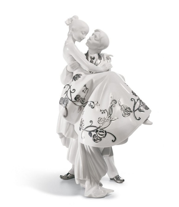 Lladro The Happiest Day Couple 