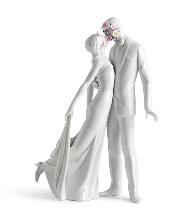 Lladro Love I Porcelain Figurine