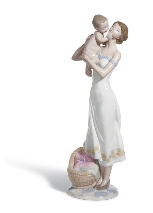 Lladro Unconditional Love Porcelain Figurine