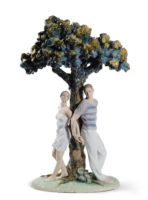 Lladro The Tree of Love Porcelain Figurine