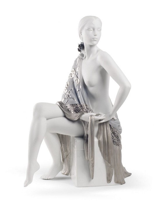 Lladro NUDE WITH SHAWL (RE-DECO) Porcelain Figurine