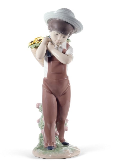 Lladro Gathering Flowers Porcelain Figurine