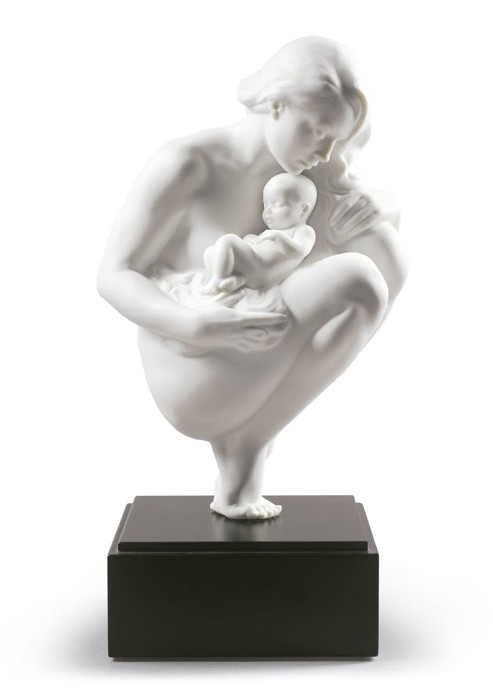 Lladro Love's Bond Porcelain Figurine