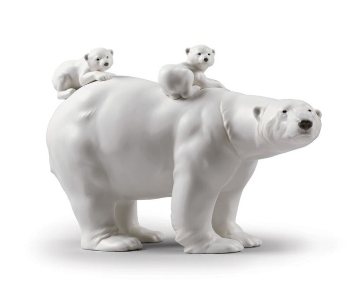 Lladro Mummy Bear and Babies Porcelain Figurine