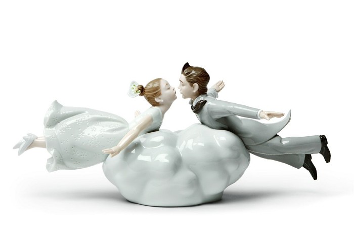 Lladro Wedding in the air Couple 