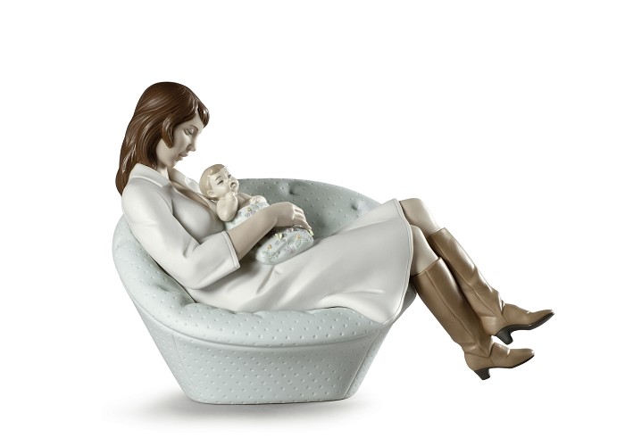 Lladro Feels Like Heaven Mother Porcelain Figurine