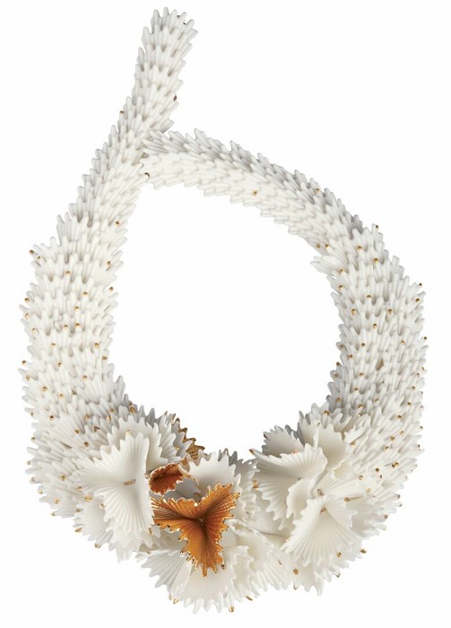 Lladro Jewelry Actinia Porcelain Necklace. White and Golden luster 