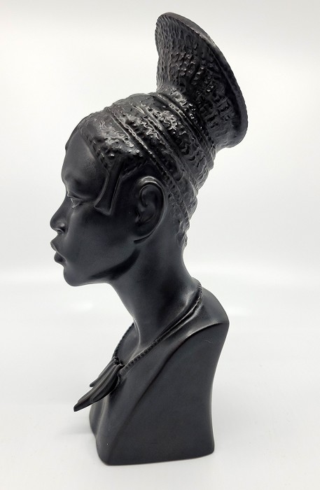 Lladro HEAD OF CONGOLESE WOMAN 