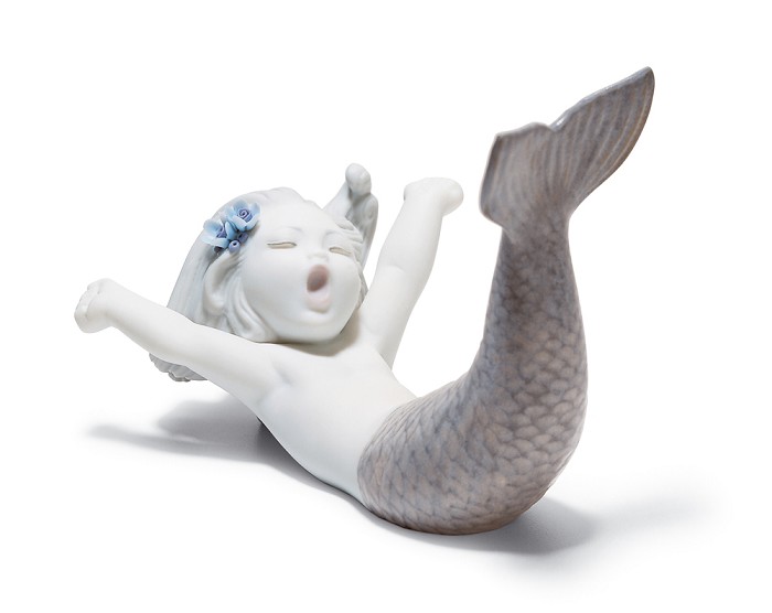Lladro WAKING UP AT SEA Porcelain Figurine