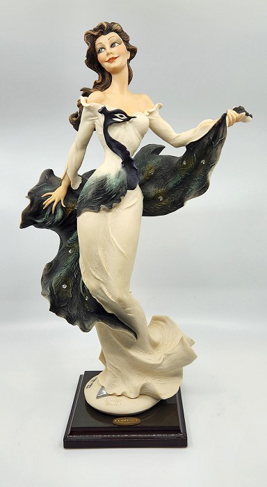 Giuseppe Armani Lady Wynne 