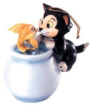 WDCC Disney Classics Pinocchio Cleo And Figaro Purrfect Kiss 