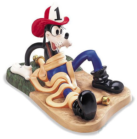 WDCC Disney Classics Mickey's Fire Brigade  Goofy All Wrapped Up Porcelain Figurine