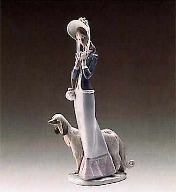 Lladro Stepping Out 1988-00 Porcelain Figurine