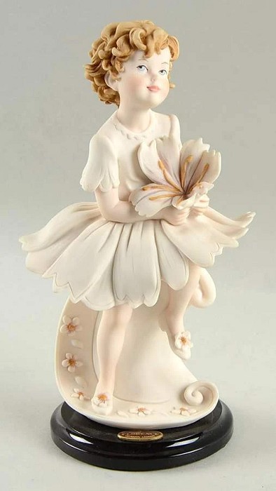 Giuseppe Armani Mothers Day 2002 Blossom Time Sculpture