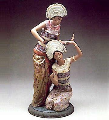 Lladro Bali Dancers 1977-94 Porcelain Figurine