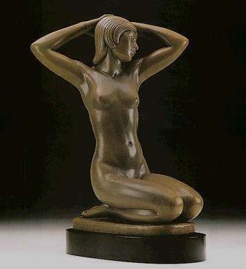 Lladro Awakening Le300 1993-2000 Porcelain Figurine