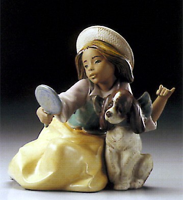 Lladro Who's The Fairest ? 1995-99 Porcelain Figurine