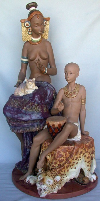 Lladro Watusi Queen Porcelain Figurine