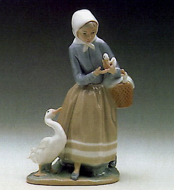 Lladro Shepherdess With Ducks 1969-93 Porcelain Figurine