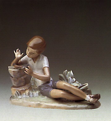 Lladro Pleasant Encounter Porcelain Figurine