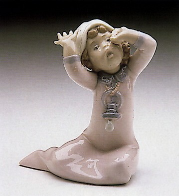 Lladro Baby Yawning With Dummy 1982-85 Porcelain Figurine