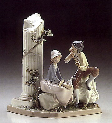 Lladro Lovers Serenade 1986-89 Porcelain Figurine