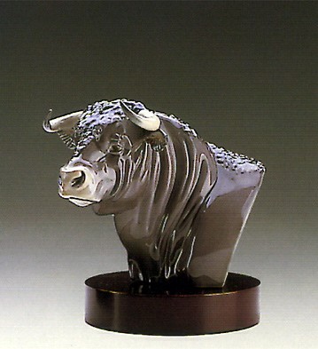 Lladro El Toro 1989-91 Porcelain Figurine
