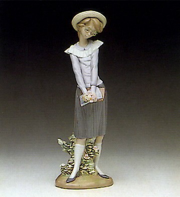 Lladro Between Classes 1990-93 Porcelain Figurine