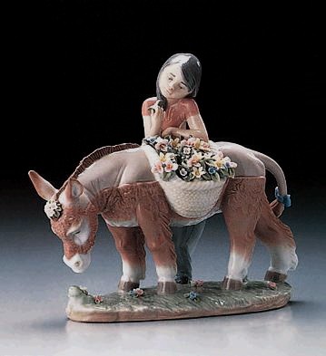 Lladro Pretty Cargo 1995-99 Porcelain Figurine