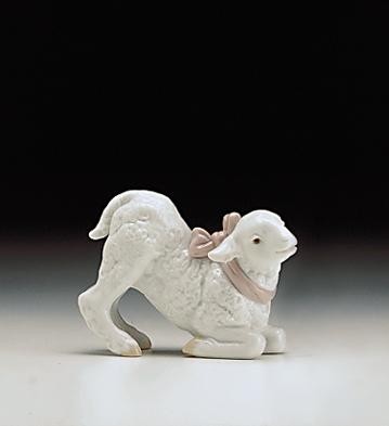 Lladro Baby Girl Lamb 1998-00 Porcelain Figurine
