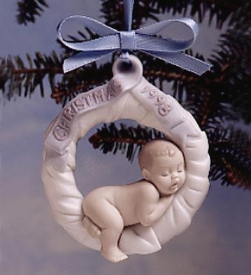 Lladro Baby's First Christmas 1998 Ornament Porcelain Figurine