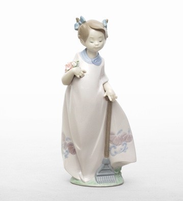 Lladro Tending The Garden Porcelain Figurine