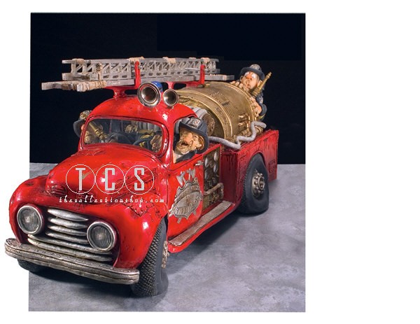 Guillermo Forchino Firetruck (fireman) 1/2 Scale 