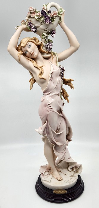 Giuseppe Armani Lilac And Roses Sculpture