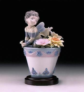 Lladro Bumblebee Fantasy Porcelain Figurine