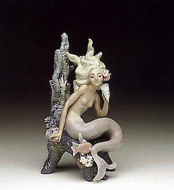 Lladro Ocean Beauty Porcelain Figurine