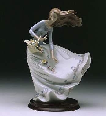 Lladro Petals On The Wind Porcelain Figurine