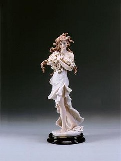 Giuseppe Armani Figurines