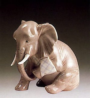 Lladro-Painful Elephant
